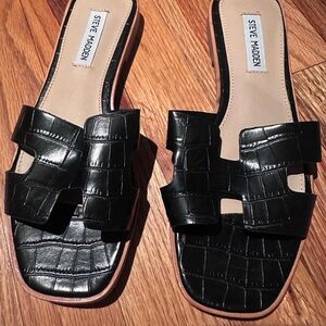 Steve Madden Black Croc-Patterned Women's Sandals